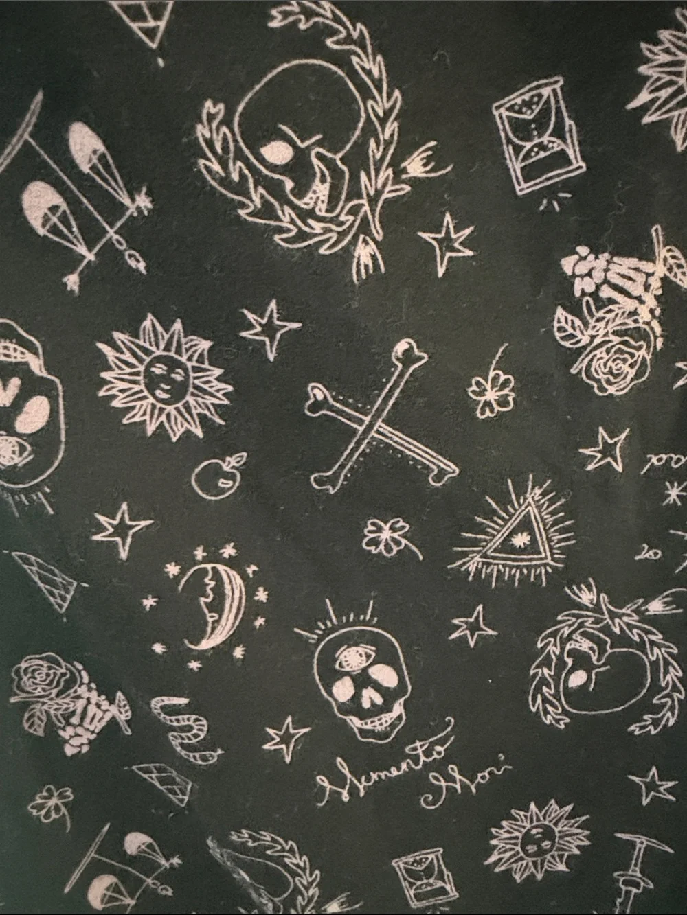 torrid Black Skull & Crossbones Print Capri Leggings